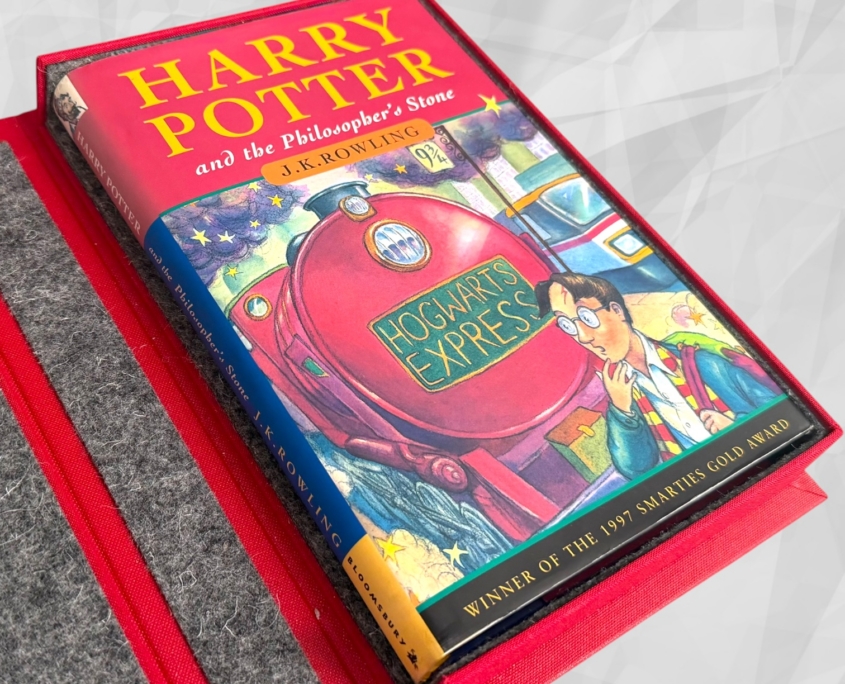 Harry Potter and the Philosopher's Stone: Front Cover in Dust Jacket