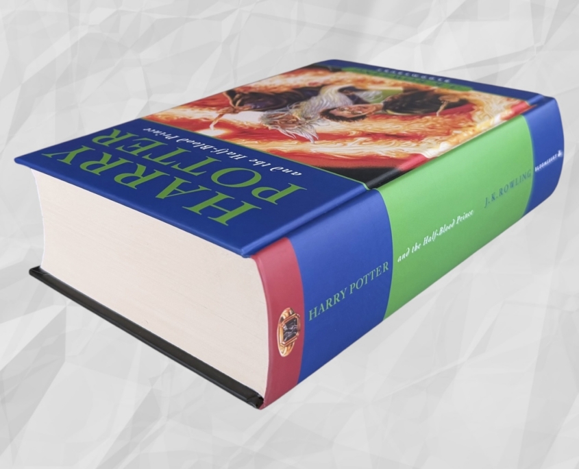 Harry Potter and the Half Blood Prince: Spine tip and top edge
